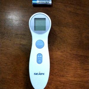 BABY INFRARED FOREHEAD THERMOMETER